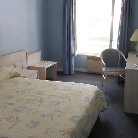 Le Hotel